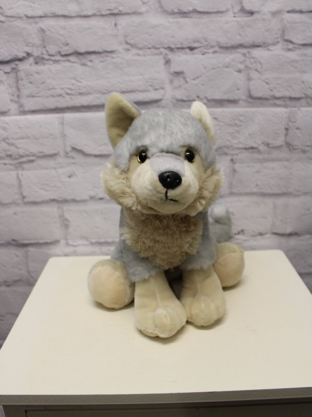 The Petting Zoo Wild Onez 12 Inch Gray Wolf
